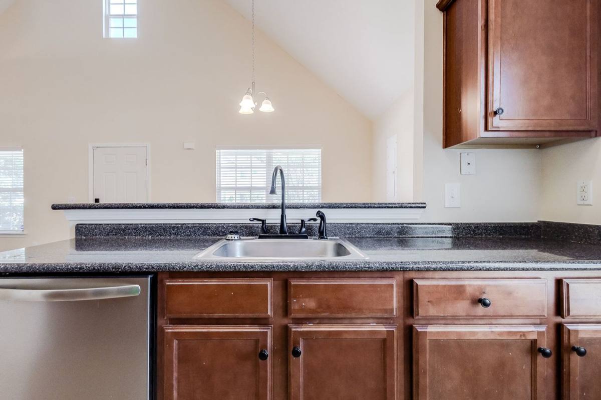 House for rent at 16 Castello Ave, Savannah, GA 31419