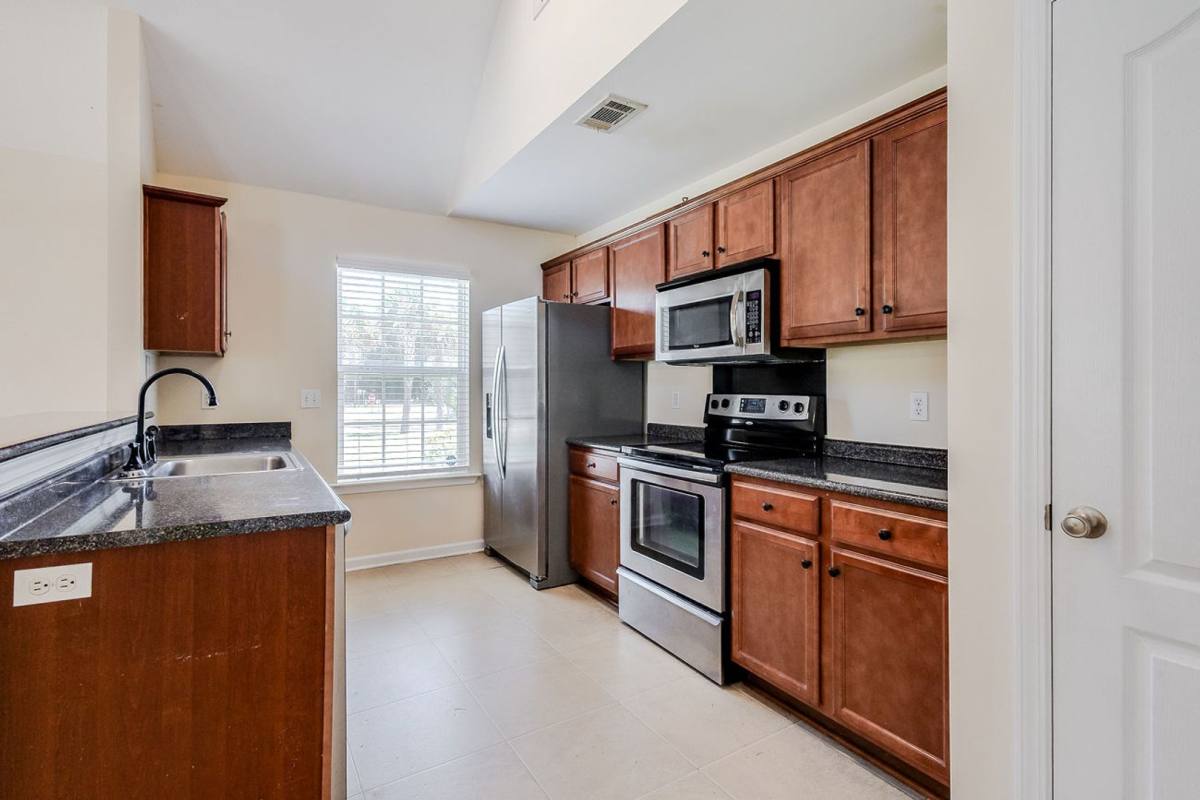House for rent at 16 Castello Ave, Savannah, GA 31419