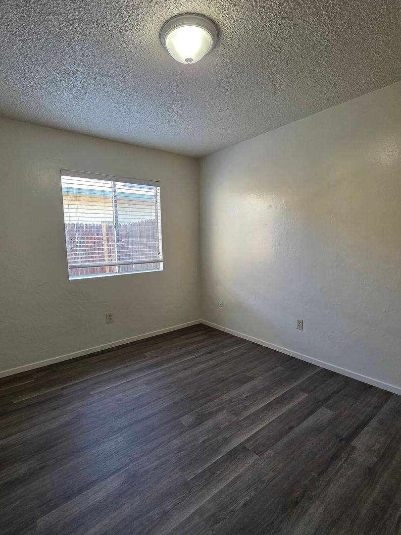 Apartment for rent at 2520 Ashe Rd, Bakersfield, CA 93309
