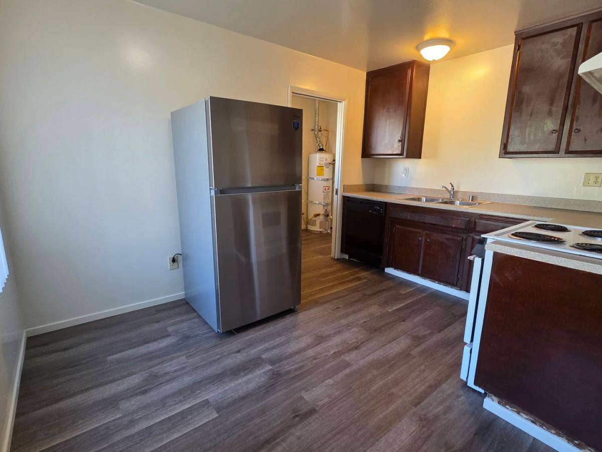 Apartment for rent at 2520 Ashe Rd, Bakersfield, CA 93309