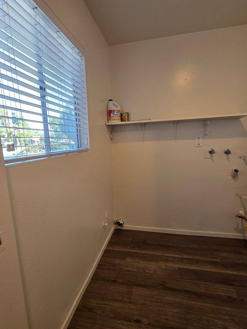 Apartment for rent at 2520 Ashe Rd, Bakersfield, CA 93309