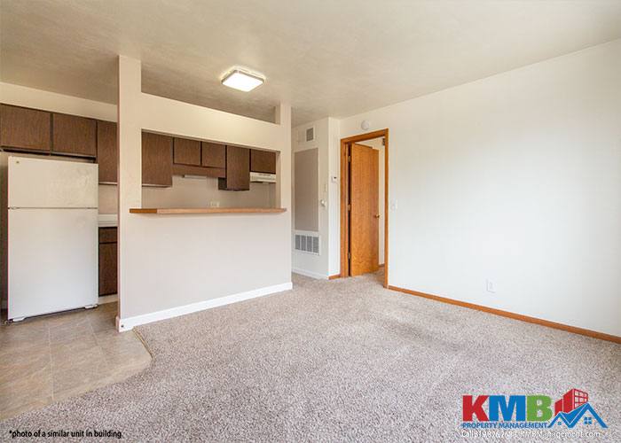 Apartment for rent at 1050 Twixt Town Rd NE #12, Cedar Rapids, IA 52402