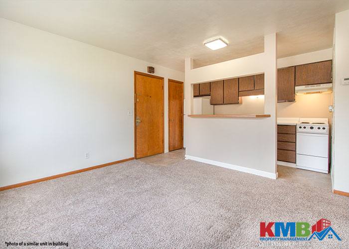 Apartment for rent at 1050 Twixt Town Rd NE #12, Cedar Rapids, IA 52402