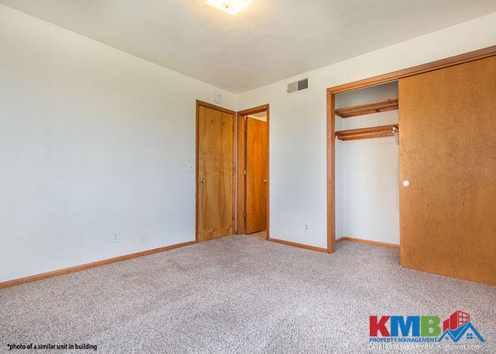 Apartment for rent at 1050 Twixt Town Rd NE #12, Cedar Rapids, IA 52402