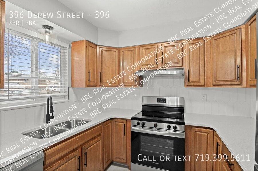 Townhouse for rent at 396 Depew St #396, Denver, CO 80226