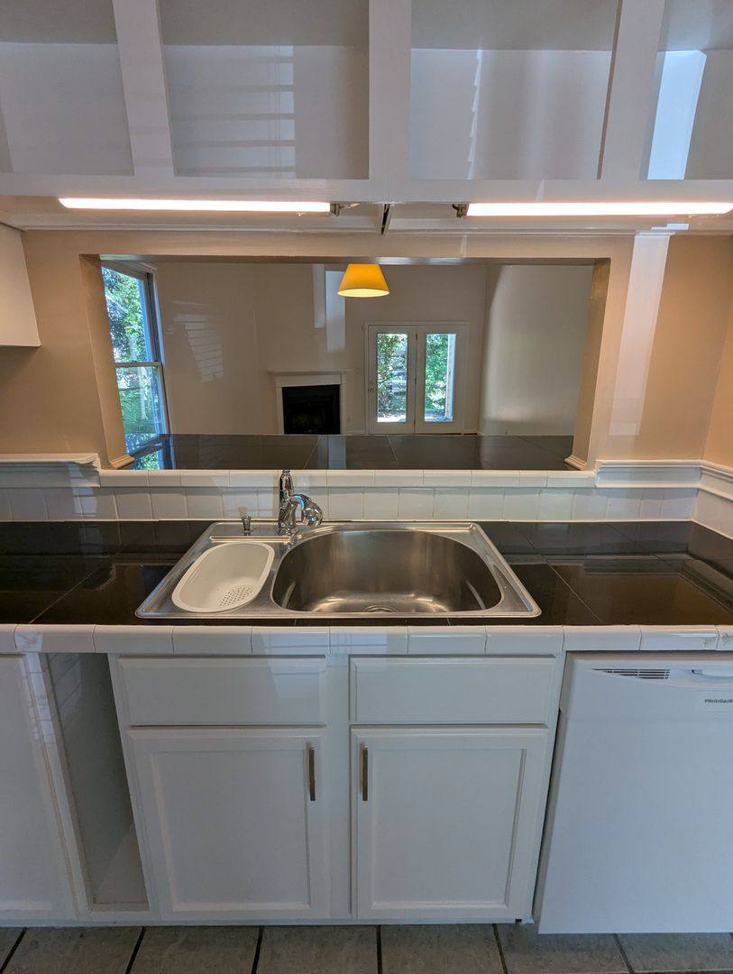 Apartment for rent at 220 St Andrews Lane, Chapel Hill, NC 27517