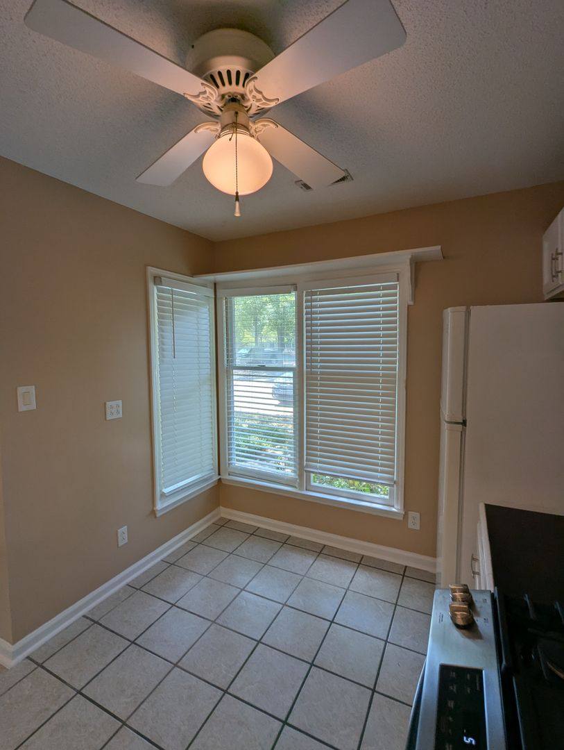 Apartment for rent at 220 St Andrews Lane, Chapel Hill, NC 27517