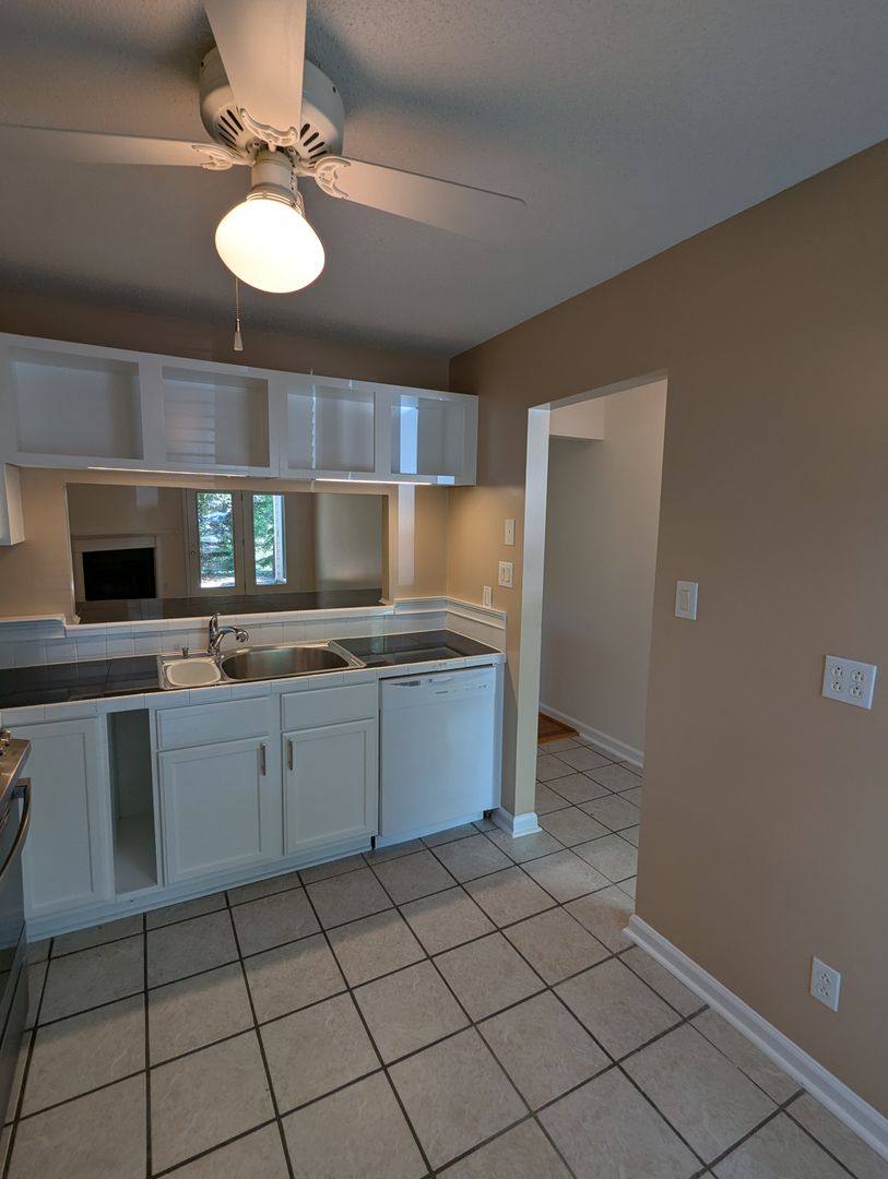 Apartment for rent at 220 St Andrews Lane, Chapel Hill, NC 27517