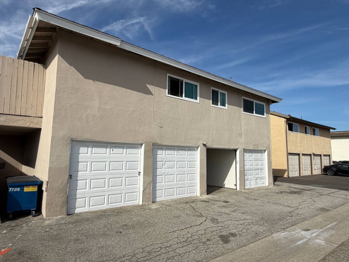 Apartment for rent at 7280 Corsican, Huntington Beach, CA 92647