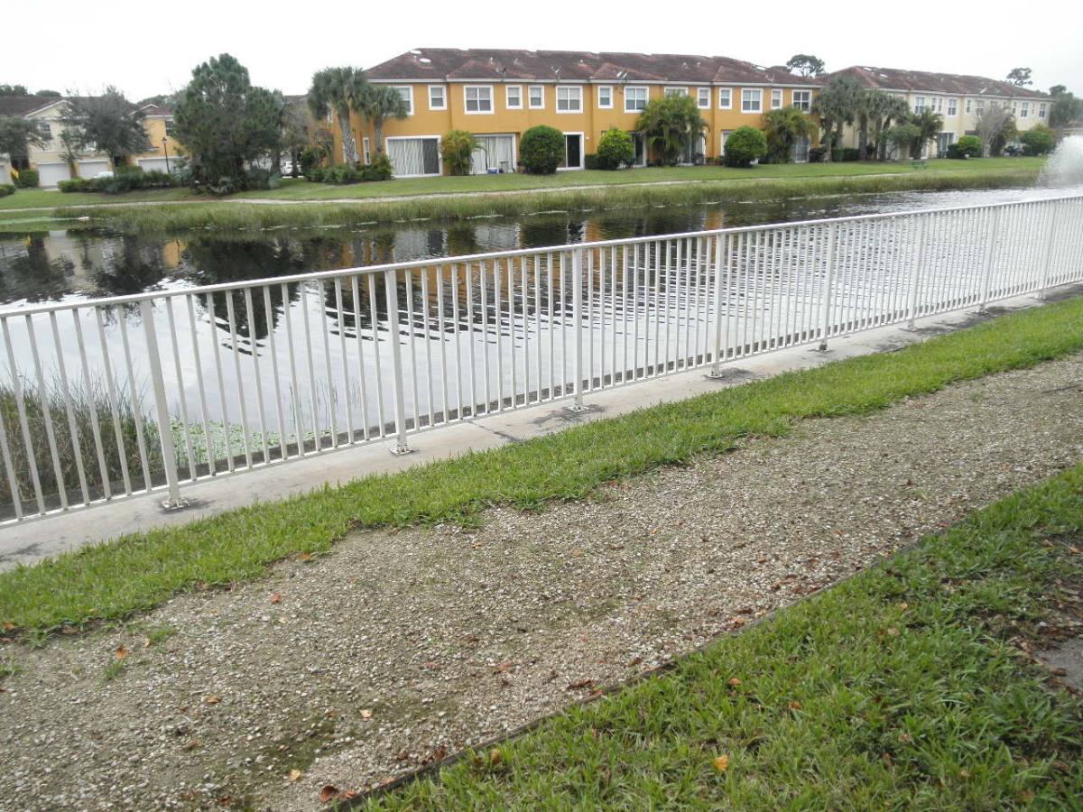 Townhouse for rent at 822 Pipers Cay Dr, West Palm Beach, FL 33415