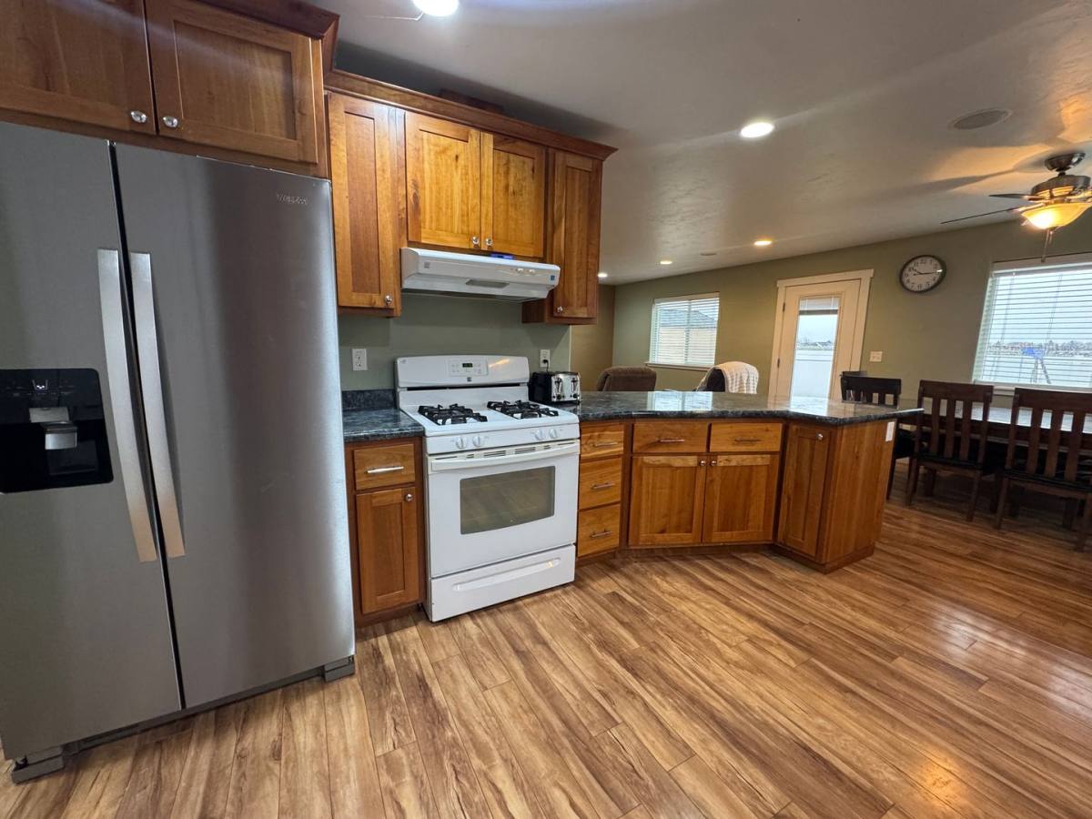 House for rent at 1705 E Glacier St, La Grande, OR 97850