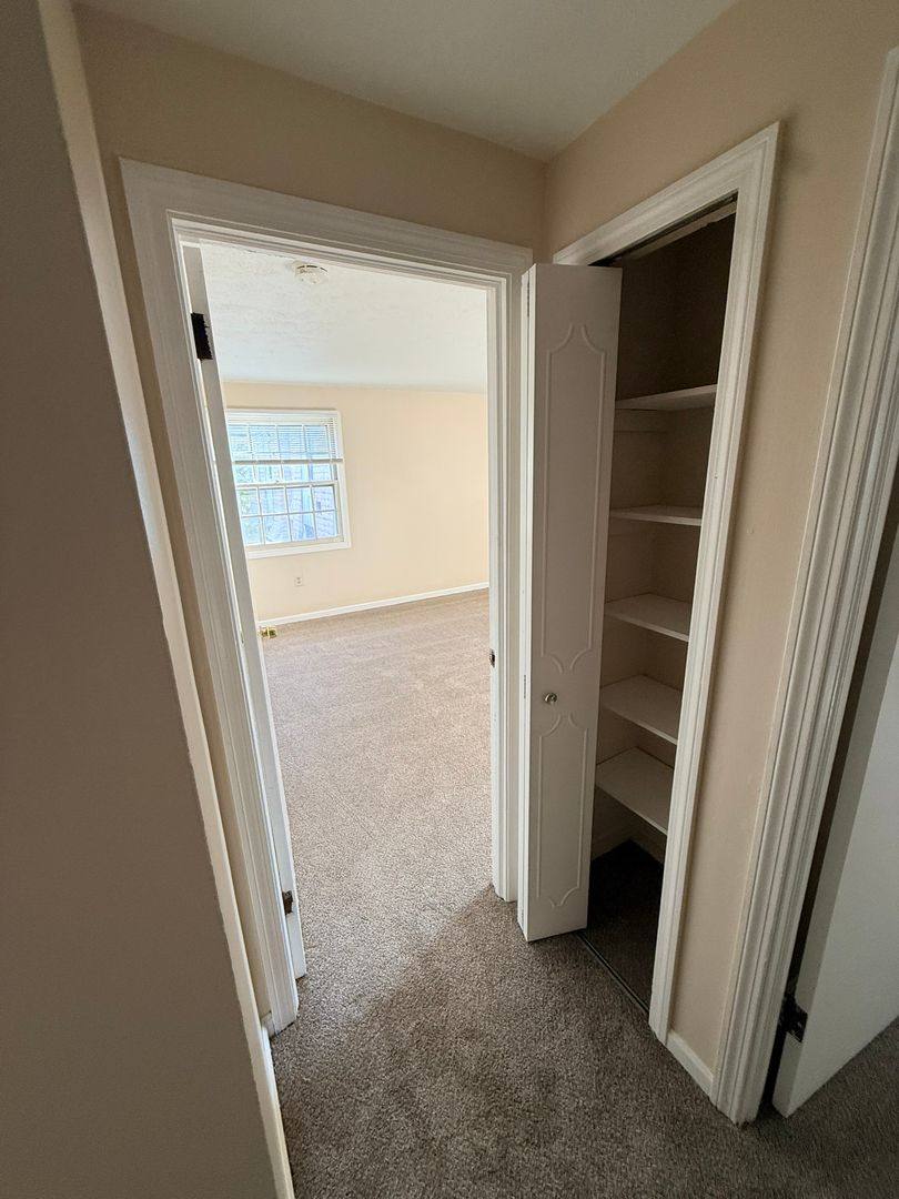 Apartment for rent at 1188 W Middle Turnpike, Manchester, CT 06040