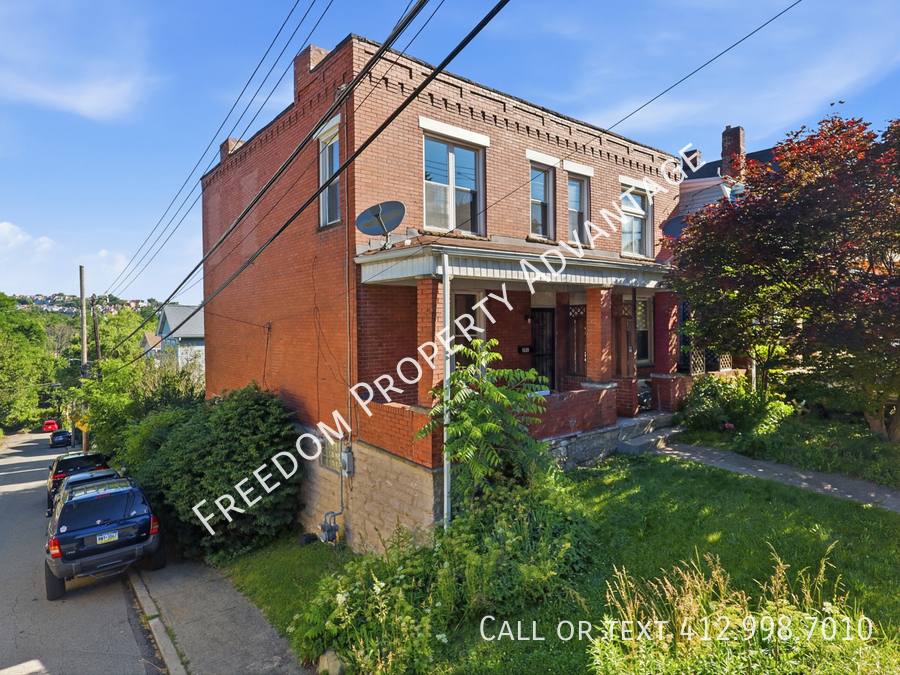 Townhouse for rent at 301 Linnview Ave, Pittsburgh, PA 15210
