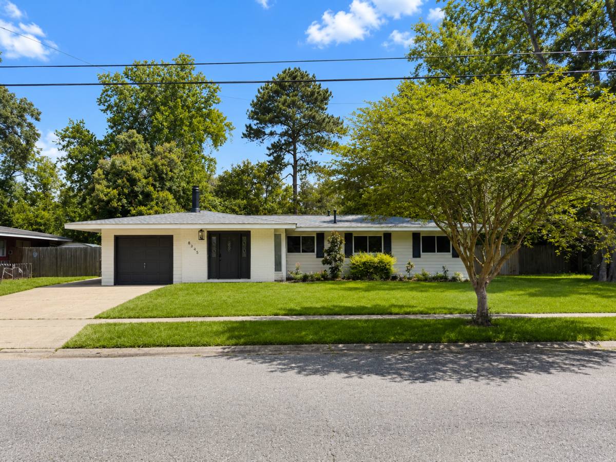 House for rent at 8245 Rainbow Dr, Baton Rouge, LA 70809