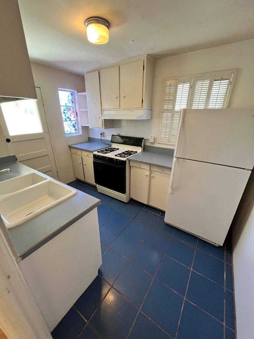 Apartment for rent at 1625 N Camilla Blvd, Tucson, AZ 85716