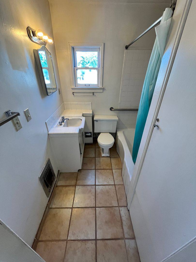 Apartment for rent at 1625 N Camilla Blvd, Tucson, AZ 85716