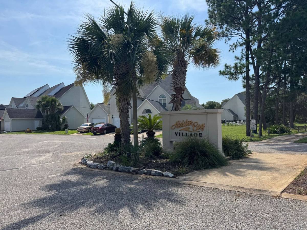 Townhouse for rent at 7282 Jacobs Trail, Navarre, FL 32566