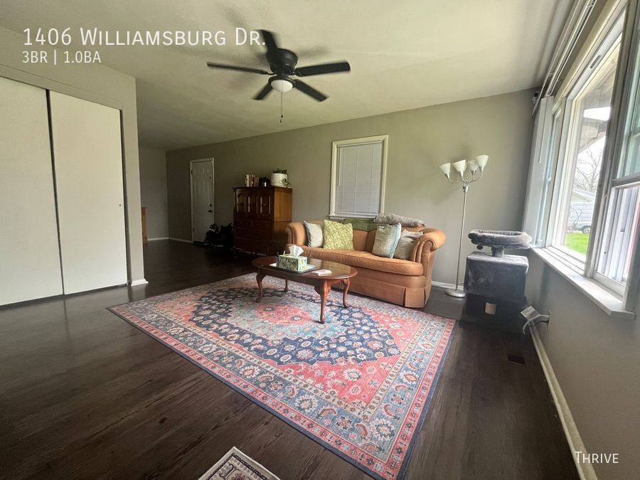 House for rent at 1406 Williamsburg Dr, Champaign, IL 61821