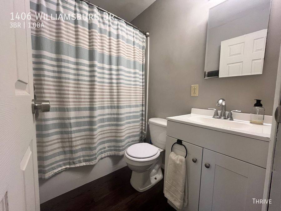 House for rent at 1406 Williamsburg Dr, Champaign, IL 61821