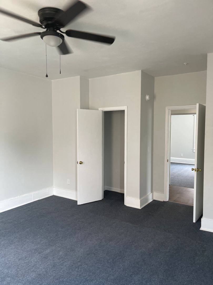 Apartment for rent at 1415 Chapman Ave SW, Roanoke, VA 24016