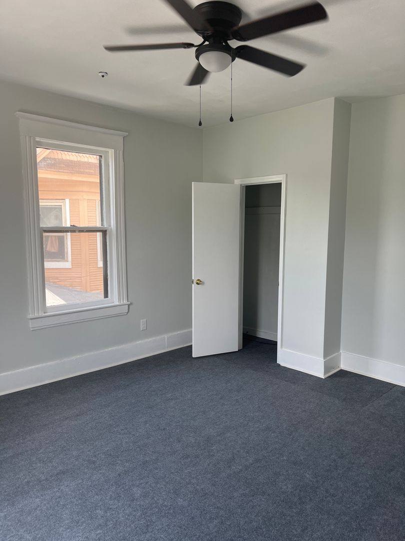 Apartment for rent at 1415 Chapman Ave SW, Roanoke, VA 24016