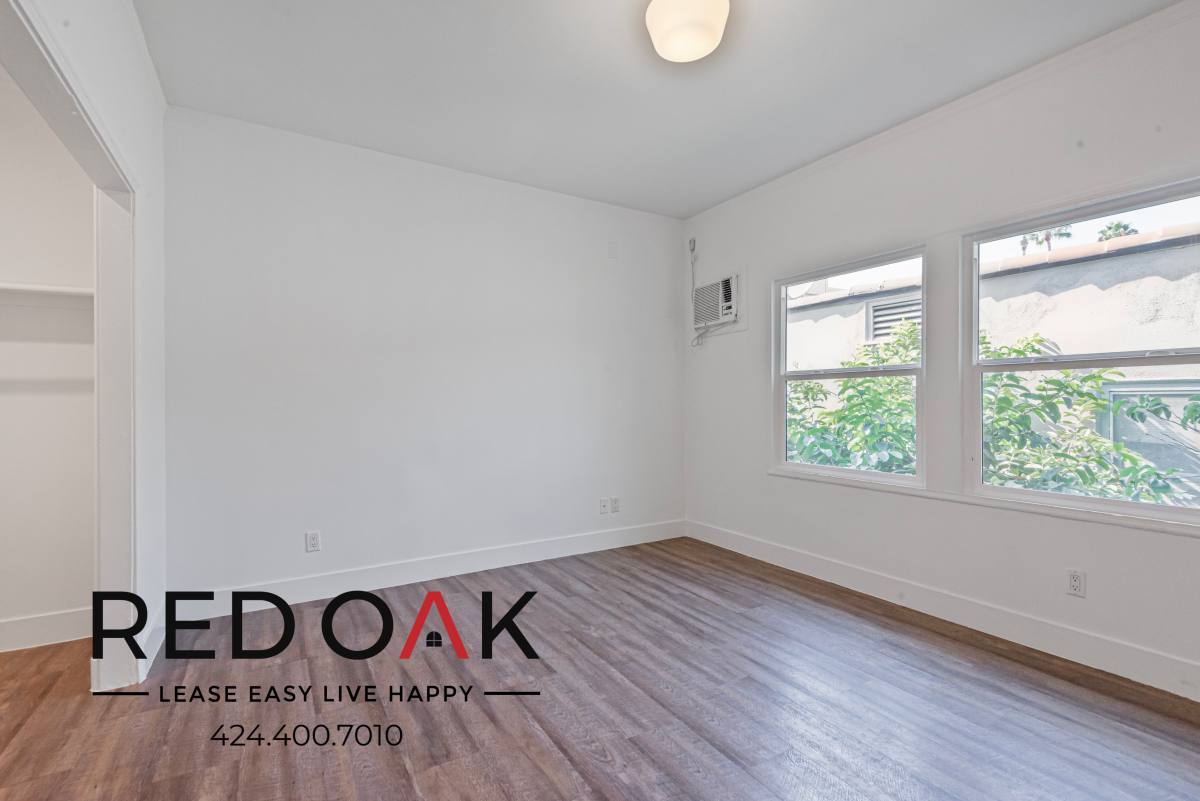 Apartment for rent at 859 New Hampshire #106, Los Angeles, CA 90005