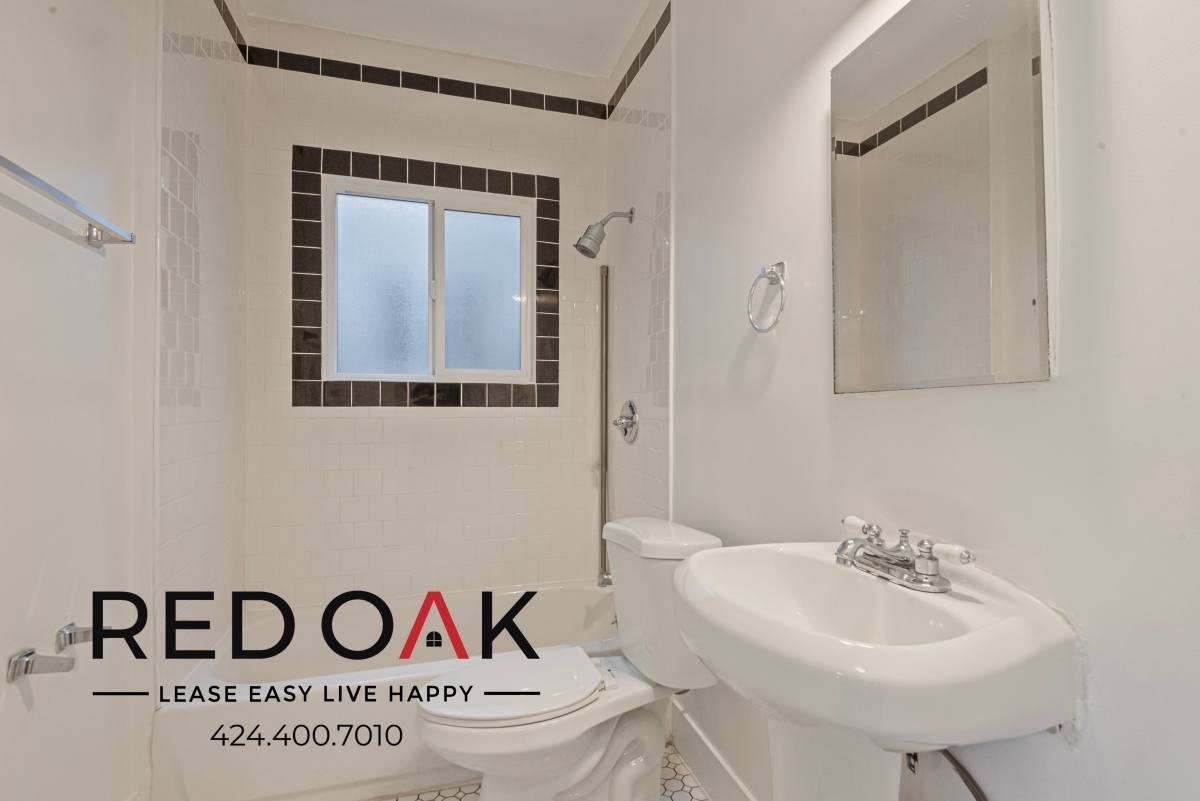 Apartment for rent at 859 New Hampshire #106, Los Angeles, CA 90005