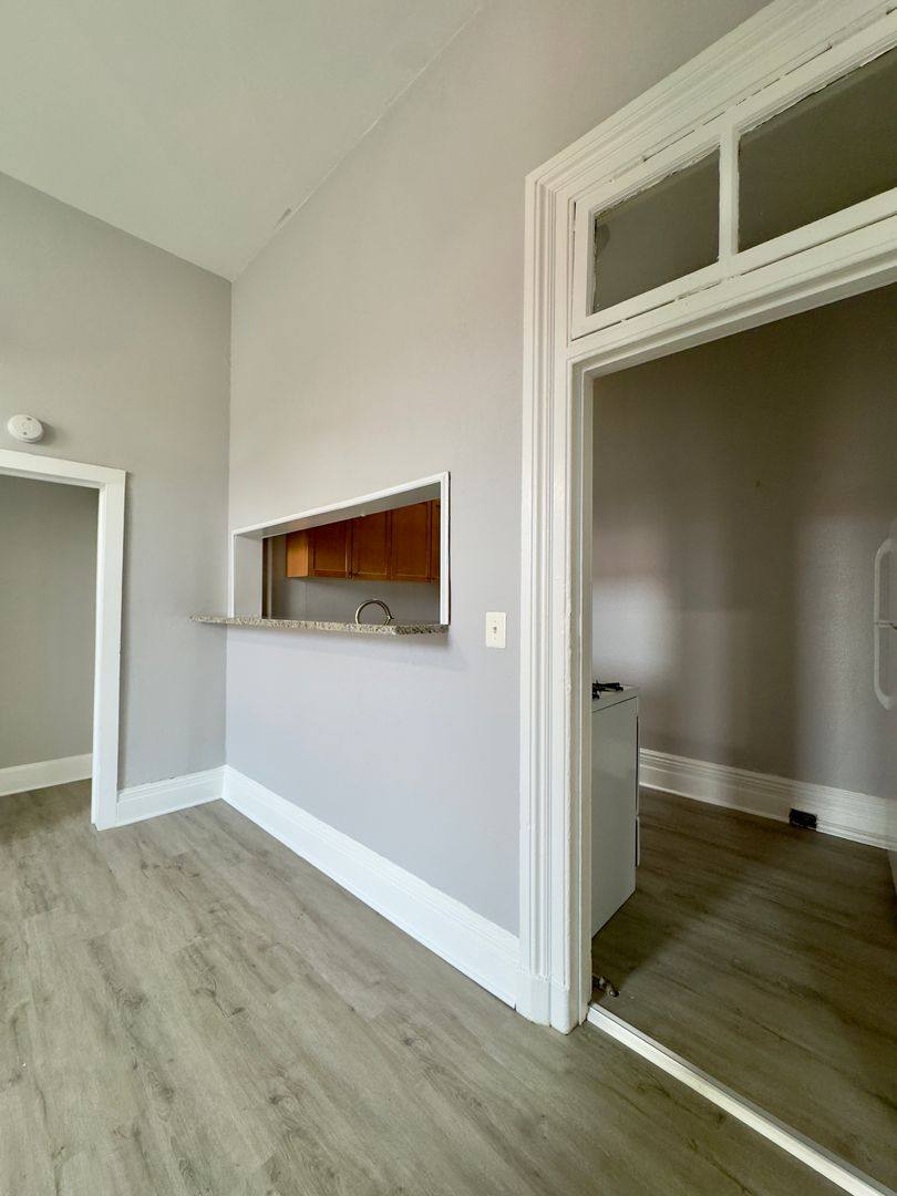 Apartment for rent at 1322-1324 Eutaw Place, Baltimore, MD 21217