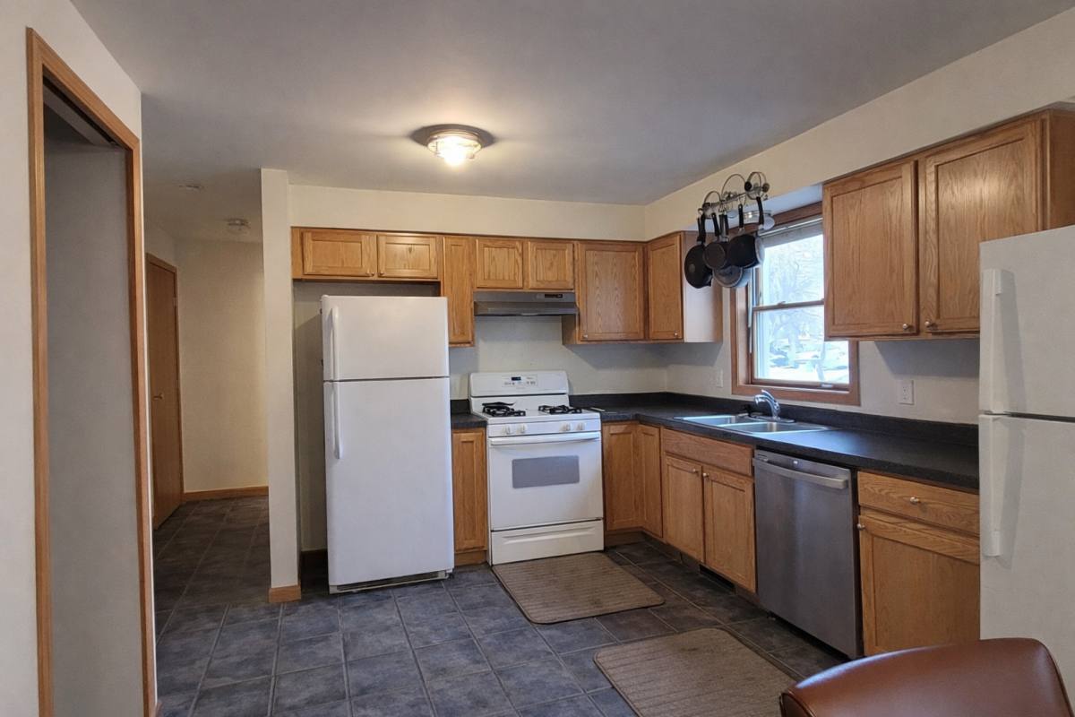 Apartment for rent at 1300 Broadway St, Ann Arbor, MI 48105
