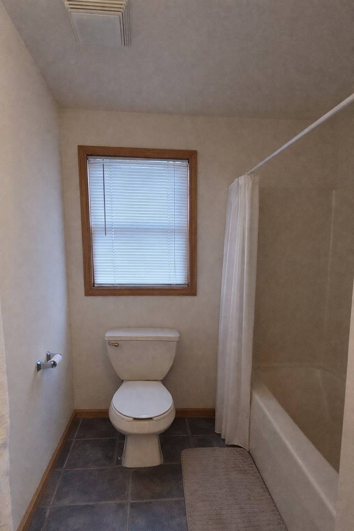 Apartment for rent at 1300 Broadway St, Ann Arbor, MI 48105