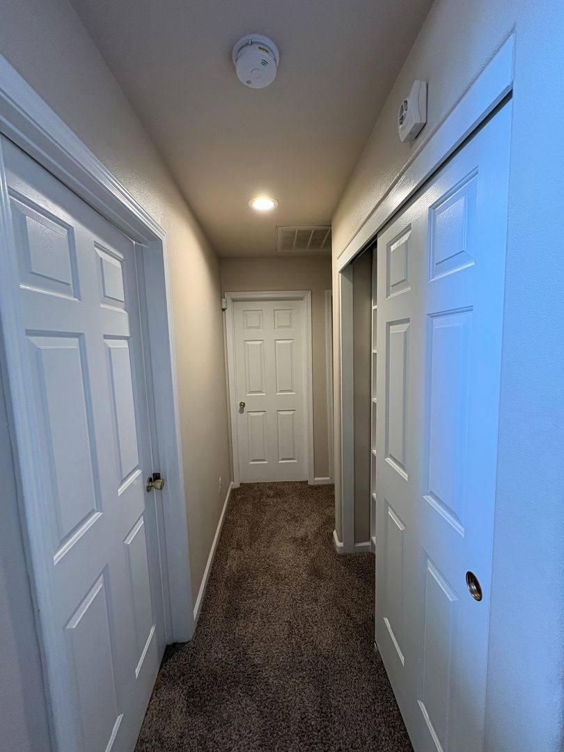 House for rent at 1422 E Mesa Court, Visalia, CA 93292