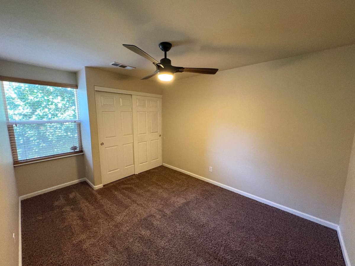 House for rent at 1422 E Mesa Court, Visalia, CA 93292