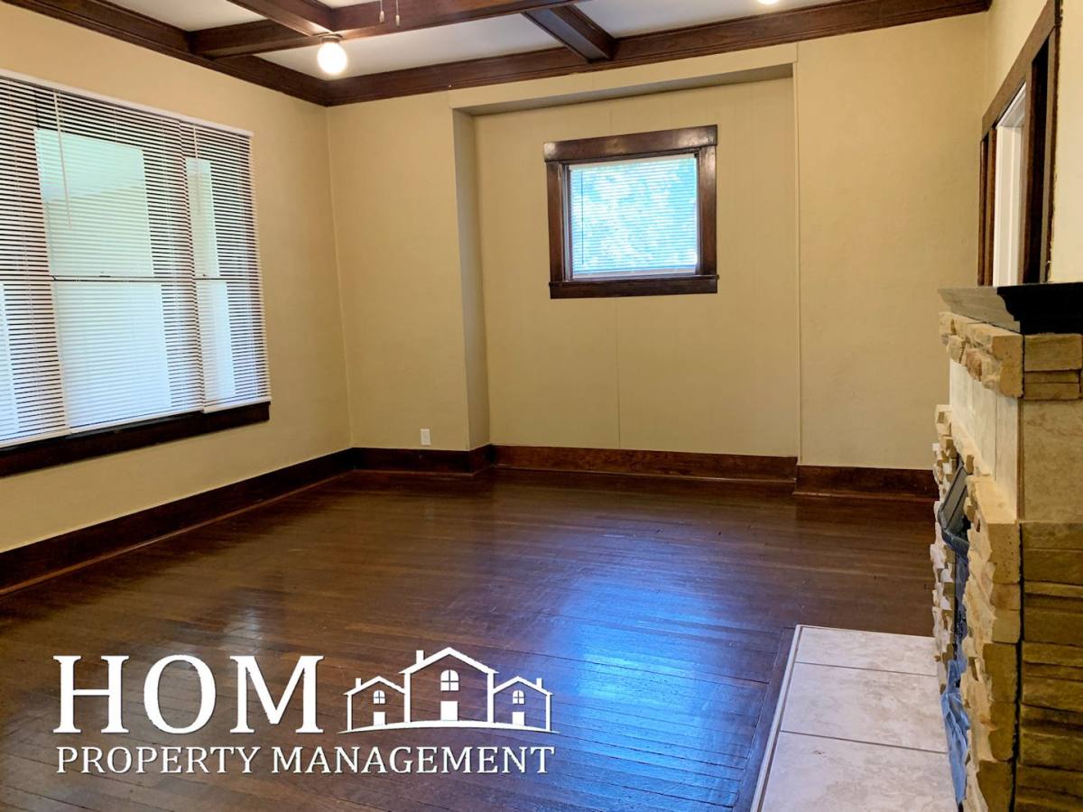 House for rent at 725 N 6th St, Mankato, MN 56001