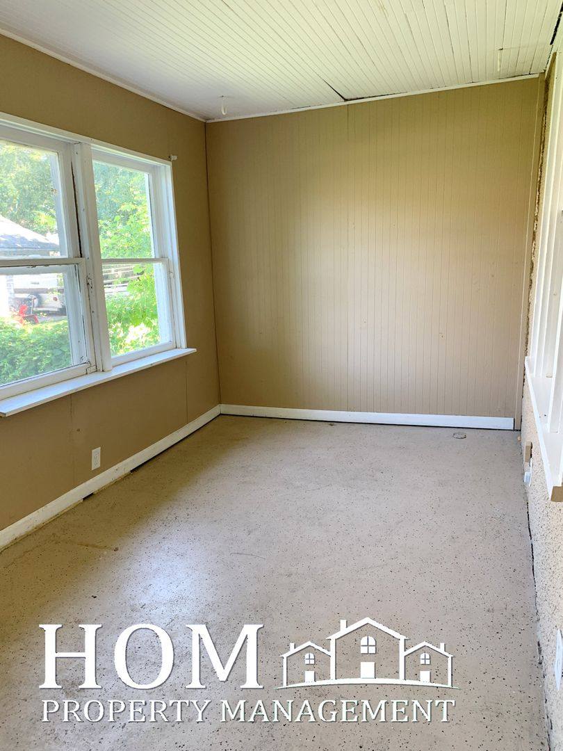 House for rent at 725 N 6th St, Mankato, MN 56001