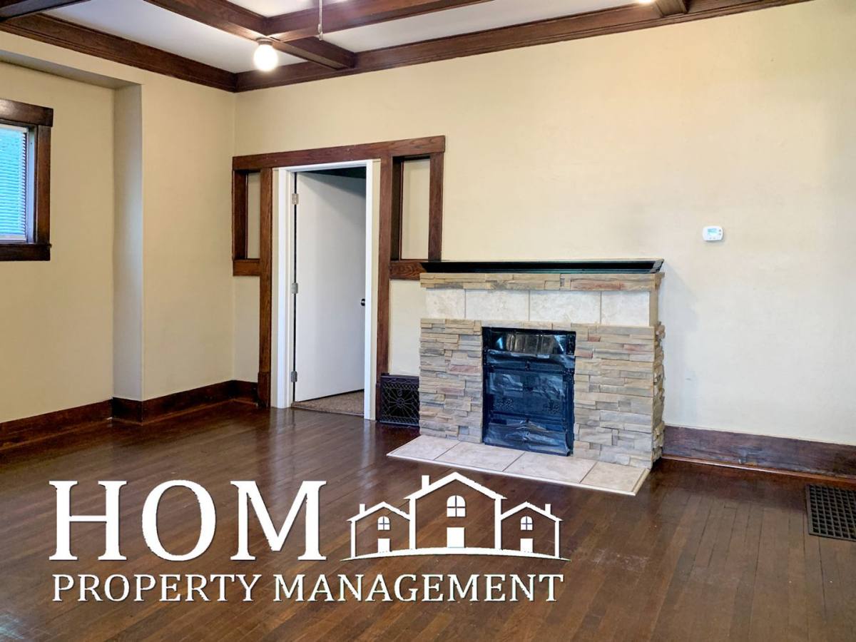 House for rent at 725 N 6th St, Mankato, MN 56001