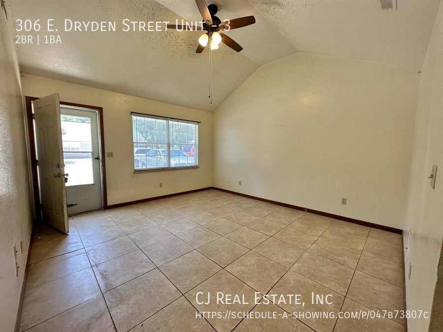 Apartment for rent at 306 E Dryden St #3, Odessa, MO 64076
