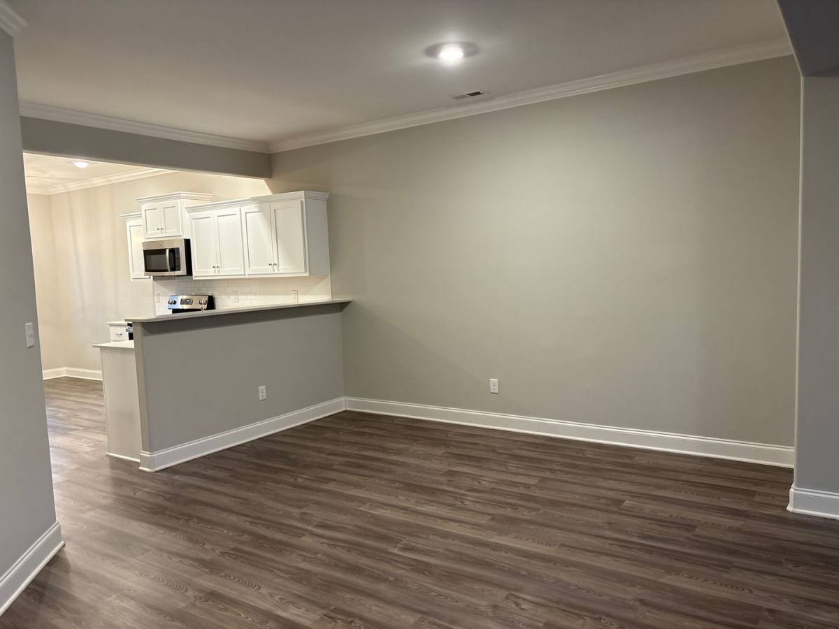 Townhouse for rent at 94 Creekwood Rd, Manchester, TN 37355