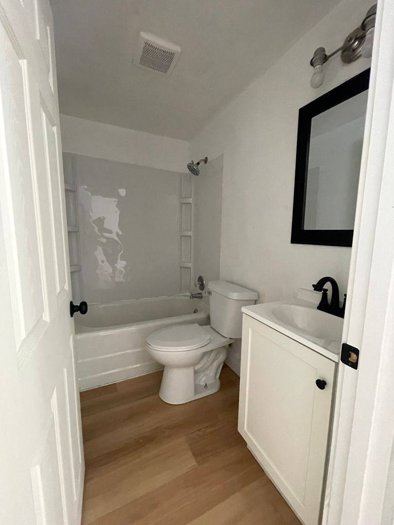 Apartment for rent at 942 Washington St, Wausau, WI 54403