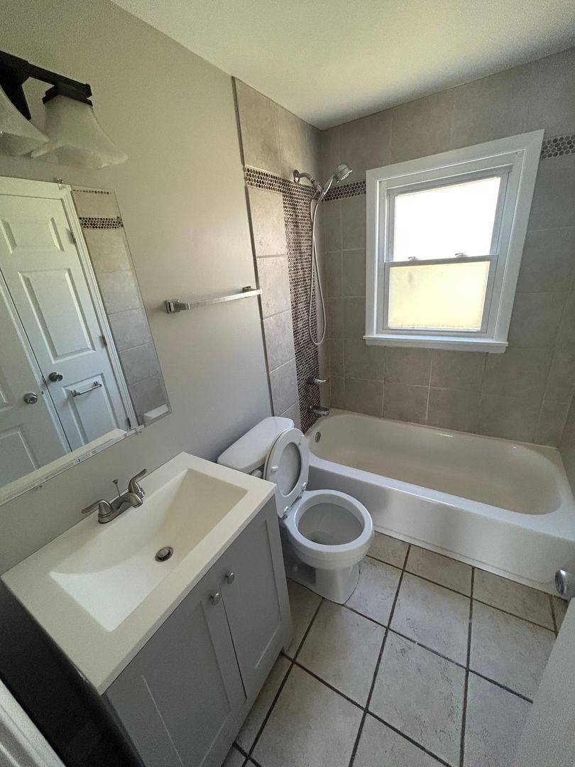 House for rent at 4122 Craig Ave, Louisville, KY 40215