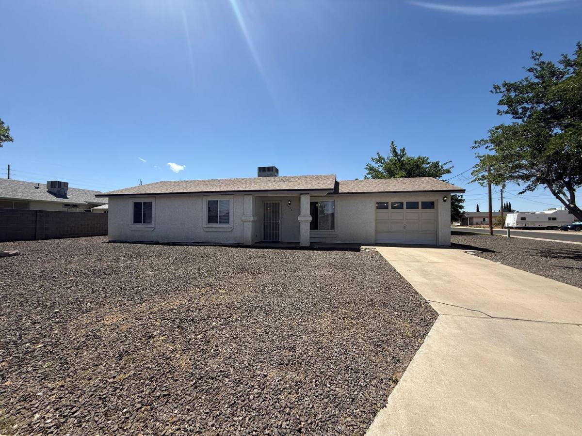 House for rent at 3468 Calumet Ave, Kingman, AZ 86401