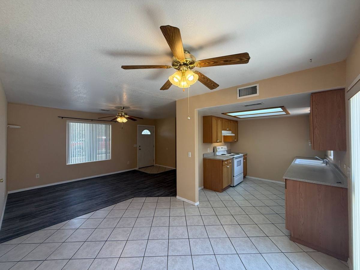 House for rent at 3468 Calumet Ave, Kingman, AZ 86401