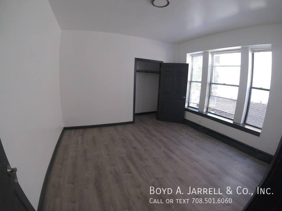 Apartment for rent at 5941 S Michigan Ave #1, Chicago, IL 60637