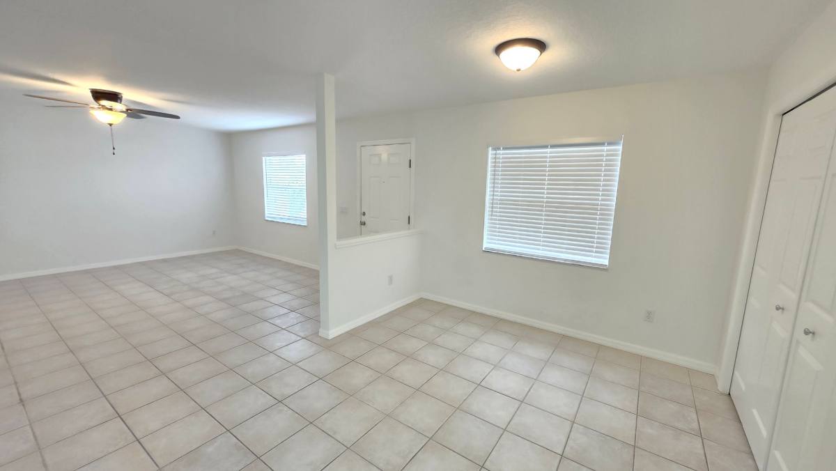 Apartment for rent at 1820 Marcia St, Sarasota, FL 34231