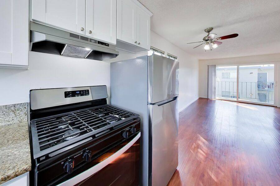 Apartment for rent at 671 Vernon St #310, Oakland, CA 94610
