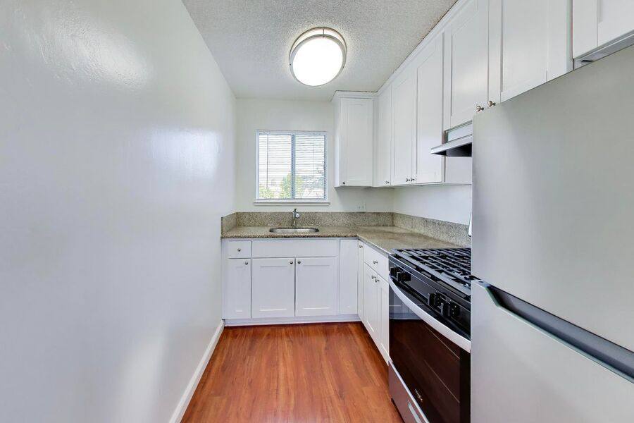 Apartment for rent at 671 Vernon St #310, Oakland, CA 94610