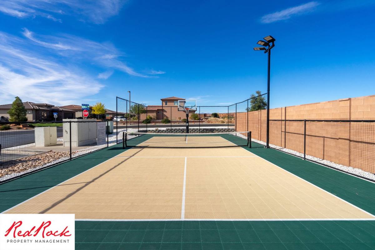 Townhouse for rent at 290 Buena Vista Blvd, Washington, UT 84780