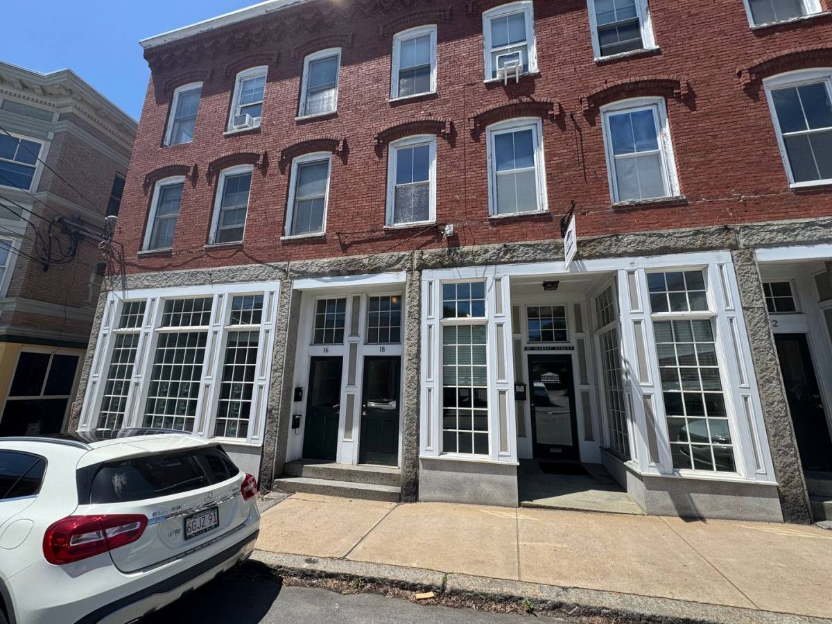 Apartment for rent at 16-24 Market St, Amesbury, MA 01913