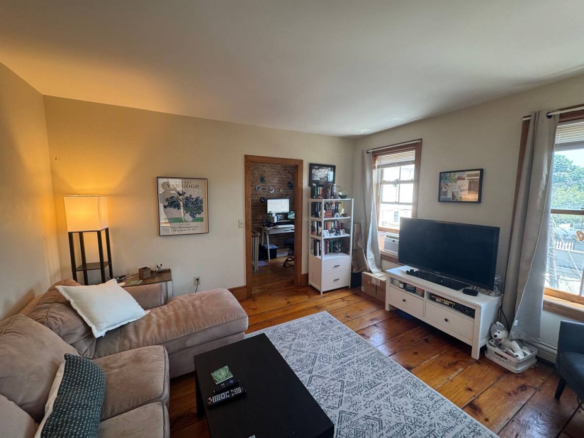 Apartment for rent at 16-24 Market St, Amesbury, MA 01913
