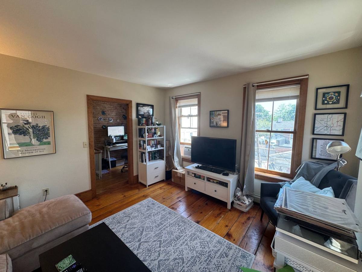Apartment for rent at 16-24 Market St, Amesbury, MA 01913
