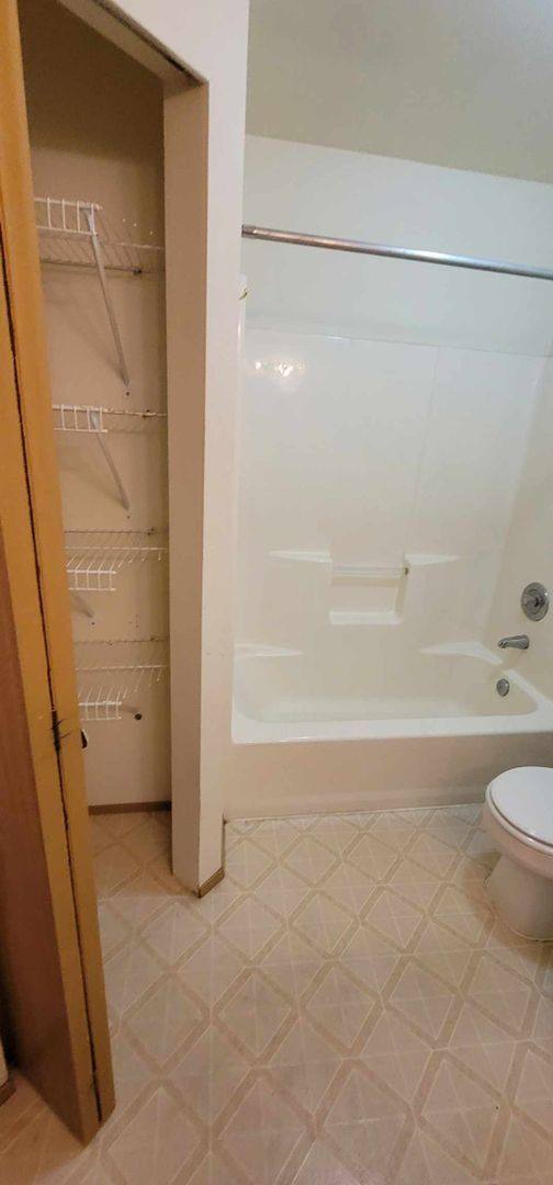 Townhouse for rent at 9504 Chapel Hill Rd, Lake Stevens, WA 98258